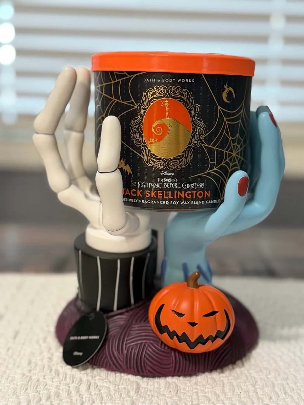 Nightmare before Christmas x Bath and bodyworks Jack & Sally hands candle holder
